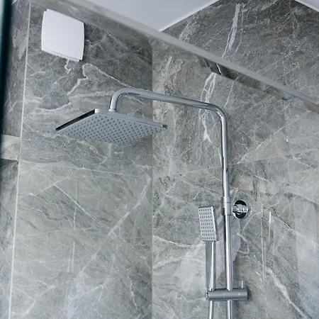 Zacisze Deluxe -